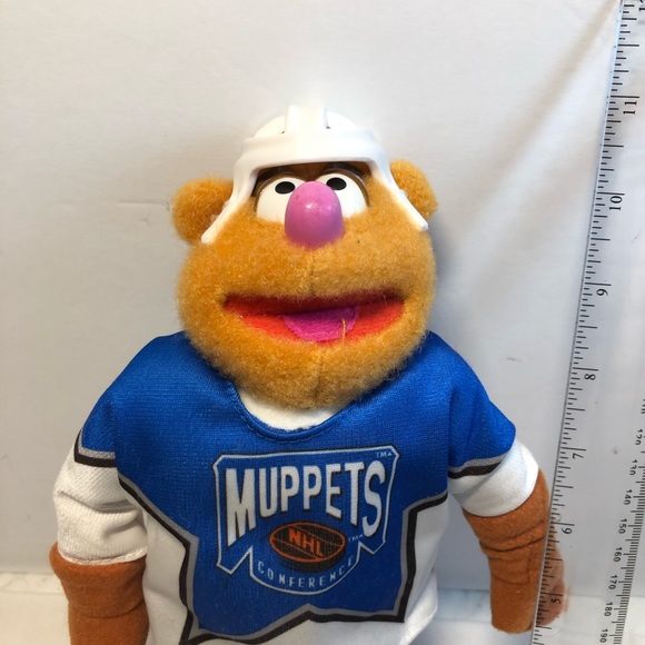 FOZZIE BEAR 11 inch tall McDonalds NHL Hockey PLUSH 1995 Muppets - Picture 8 of 8